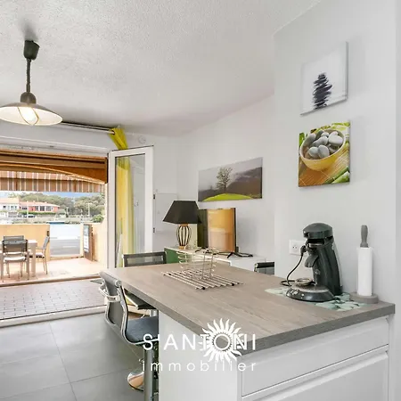 Apartment Bel 2 Pieces Climatise Rdc Avec Terrasse Et Stationnement, D'agde - Fr-1-423-63 *